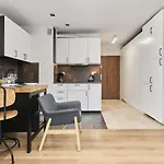 Jagodno Kajdasza Z Bezplatnym Garazem By Renters Lägenhet *